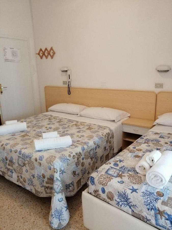 Hotel Alba Ρίμινι Εξωτερικό φωτογραφία