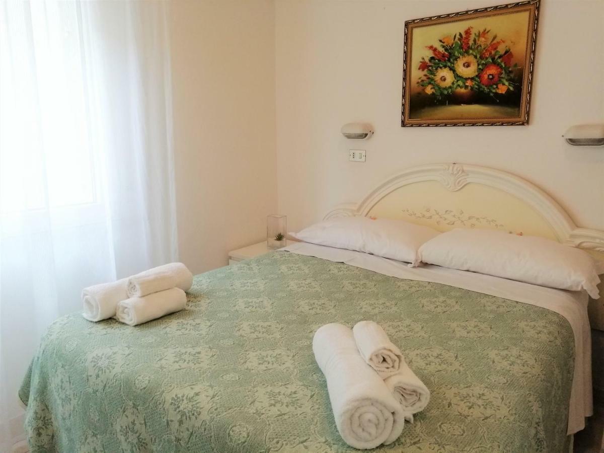 Hotel Alba Ρίμινι Εξωτερικό φωτογραφία