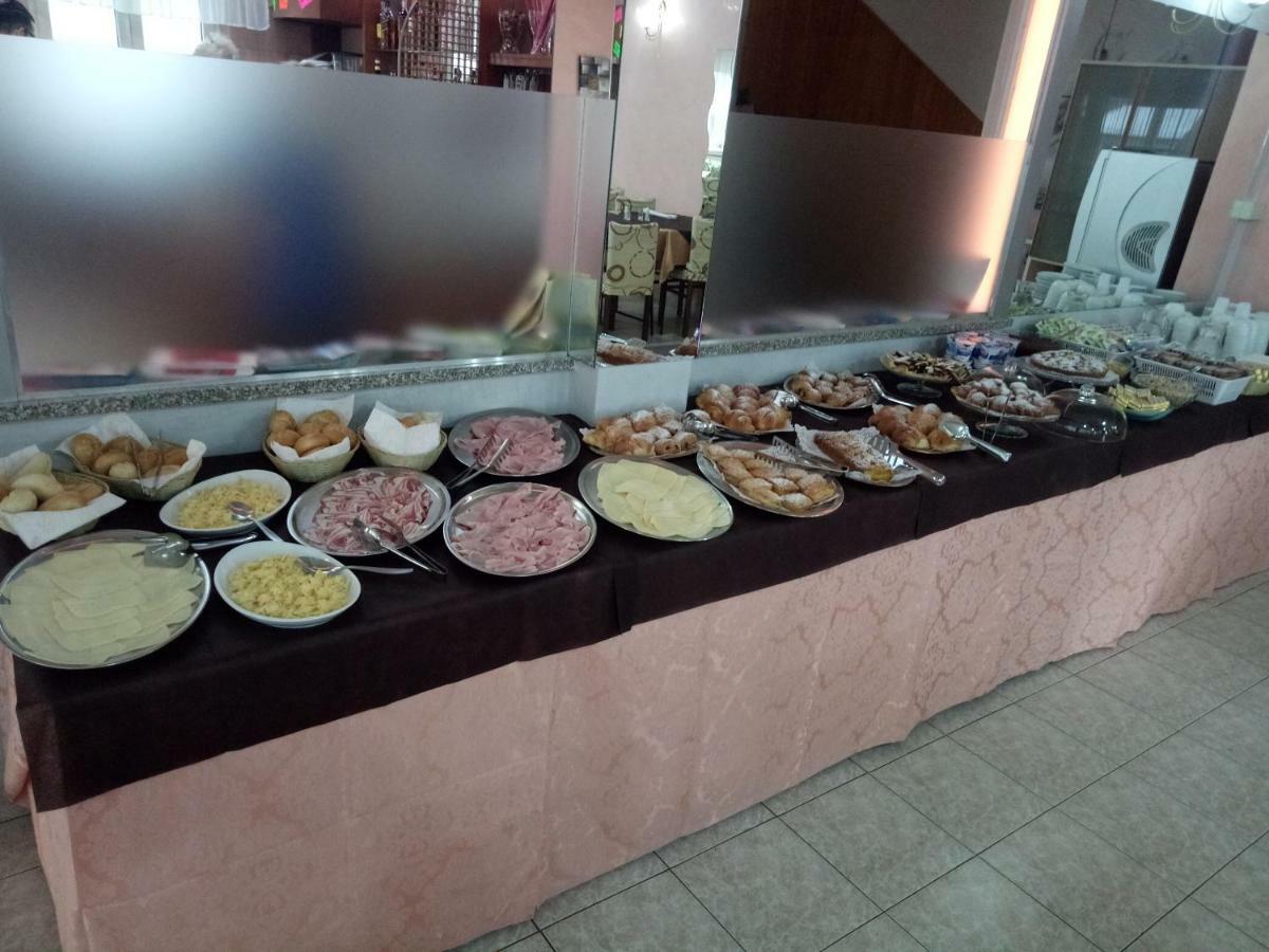 Hotel Alba Ρίμινι Εξωτερικό φωτογραφία